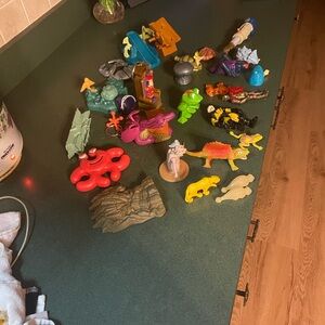 Vintage/Colorful Dinosaur and Creatures,action figures,reptiles more than 26